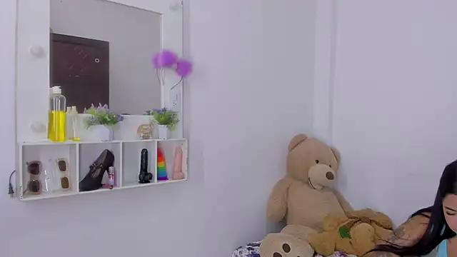 Emma lean online show from 10/17/25, 12:19