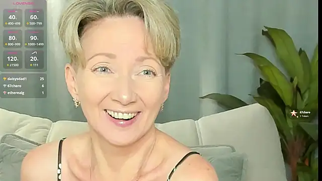 Snapshot of AkexandraFix chatting on 06/26/26, 01:59 AkexandraFix online show from 06/26/26, 01:59