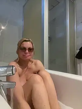 Lisavontease online show from 02/08/26, 03:15