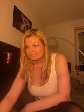 Lisavontease online show from 03/07/26, 12:07