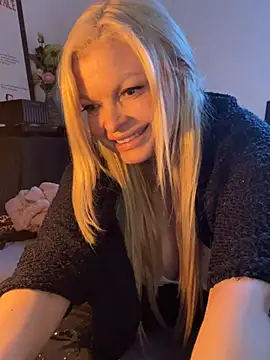 Lisavontease online show from 06/06/26, 03:50