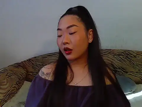 Snapshot of Aleksa_Blackdream chatting on 05/26/26, 02:35 Aleksa Blackdream online show from 05/26/26, 02:35