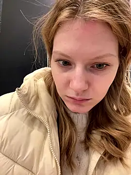 Snapshot of MaryHiggins chatting on 01/18/26, 04:44 MaryHiggins online show from 01/18/26, 04:44