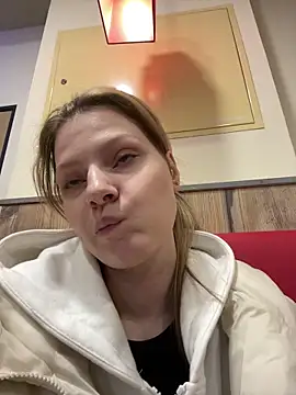 Snapshot of MaryHiggins chatting on 01/31/26, 07:11 MaryHiggins online show from 01/31/26, 07:11