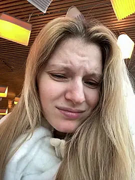 Snapshot of MaryHiggins chatting on 02/03/26, 01:38 MaryHiggins online show from 02/03/26, 01:38