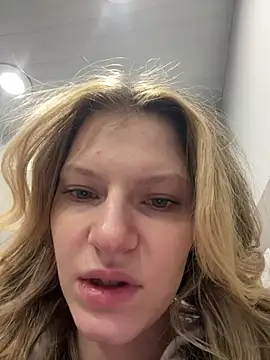 Snapshot of MaryHiggins chatting on 02/07/26, 09:13 MaryHiggins online show from 02/07/26, 09:13