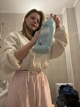 Snapshot of MaryHiggins chatting on 02/10/26, 10:03 MaryHiggins online show from 02/10/26, 10:03