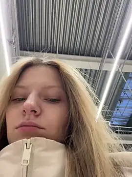 Snapshot of MaryHiggins chatting on 02/13/26, 02:24 MaryHiggins online show from 02/13/26, 02:24