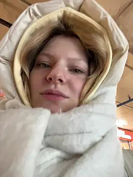 Snapshot of MaryHiggins chatting on 02/15/26, 12:36 MaryHiggins online show from 02/15/26, 12:36