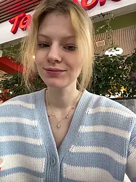 Snapshot of MaryHiggins chatting on 02/28/26, 10:16 MaryHiggins online show from 02/28/26, 10:16