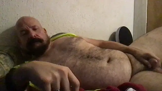 Snapshot of madmaxmiami chatting on 10/25/25, 02:24 madmaxmiami online show from 10/25/25, 02:24