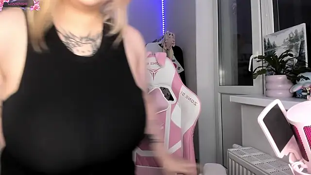 B Ratz online show from 09/28/25, 09:42