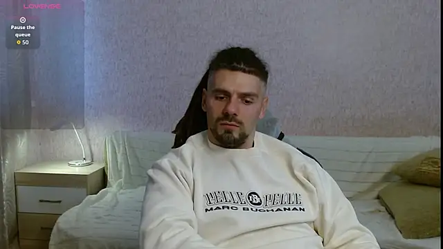 Aestheticguy101 online show from 10/17/25, 12:41