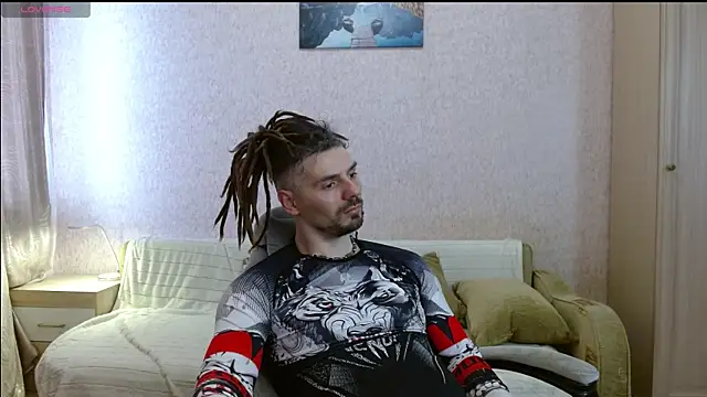 Aestheticguy101 online show from 04/02/26, 09:07