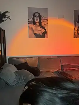 LexiCoco online show from 11/06/25, 04:08