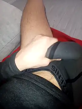 Snapshot of QuietBoy chatting on 02/10/26, 04:22 QuietBoy online show from 02/10/26, 04:22