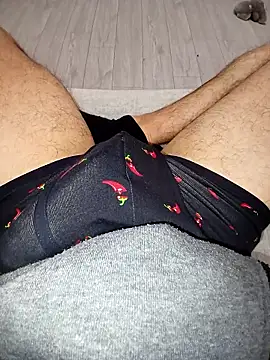 Snapshot of QuietBoy chatting on 02/16/26, 03:52 QuietBoy online show from 02/16/26, 03:52