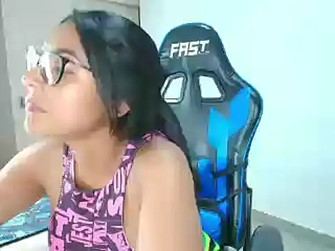 sophiax-x online show from 01/17/25, 12:31