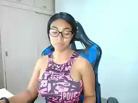 sophiax-x online show from 01/17/25, 04:15