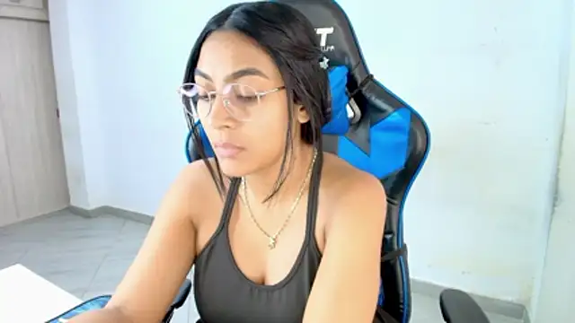 sophiax-x online show from 02/10/26, 07:18