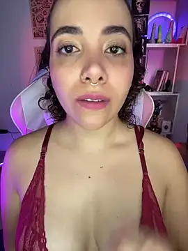 Snapshot of Emma_Wish chatting on 11/05/25, 08:53 Emma Wish online show from 11/05/25, 08:53