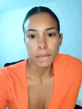 Angelinalombardi  online show from 09/19/25, 12:45