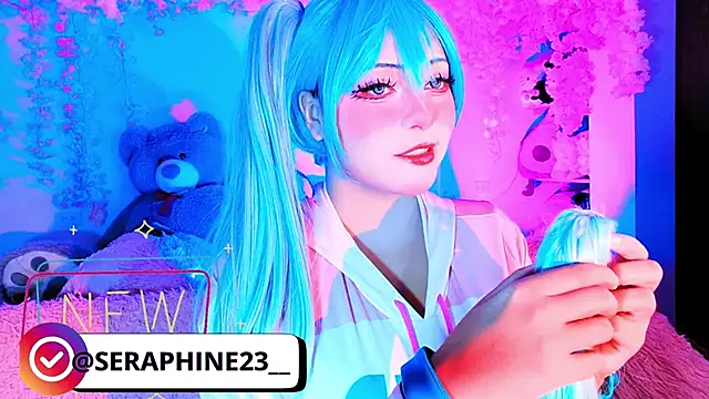 Snapshot of seraphine23 chatting on 11/29/25, 01:08 seraphine23 online show from 11/29/25, 01:08