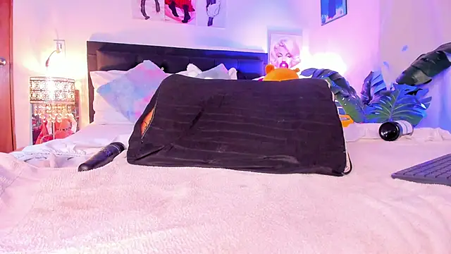 annita lopez online show from 02/24/25, 06:16