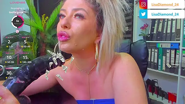 lisa2018 online show from 01/07/25, 03:14