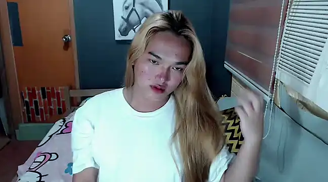 MoaningKylie online show from 03/22/25, 07:36