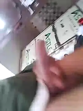 Snapshot of Pitercom chatting on 10/14/25, 03:40 Pitercom online show from 10/14/25, 03:40