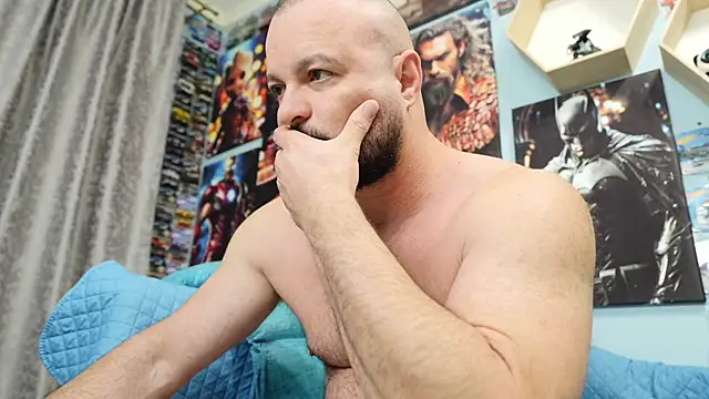 Muscle Bear online show from 10/04/25, 05:16
