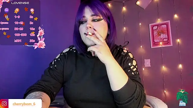Snapshot of cherrybom_ chatting on 01/10/25, 07:25 cherrybom online show from 01/10/25, 07:25