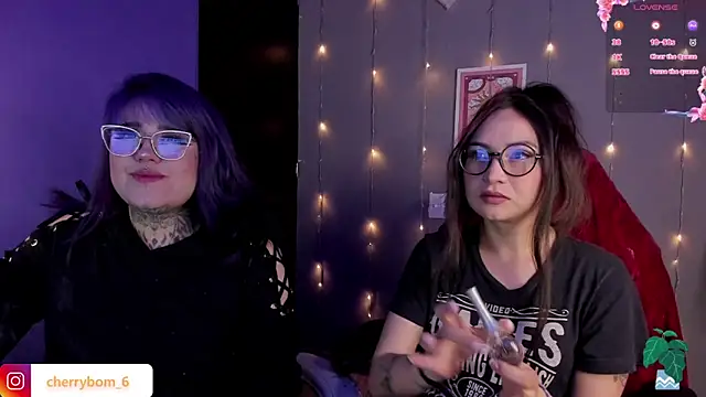 Snapshot of cherrybom_ chatting on 02/05/25, 05:09 cherrybom online show from 02/05/25, 05:09