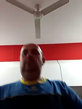 Hot-pico76 online show from 02/05/25, 08:21