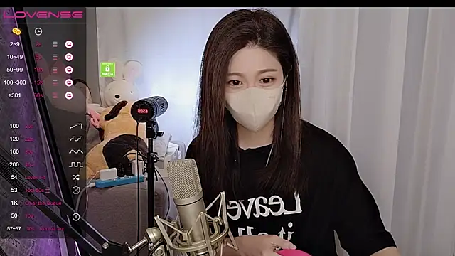 tw lala online show from 03/18/25, 04:04