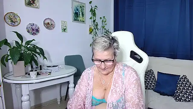 Selenna57 online show from 12/20/25, 07:10