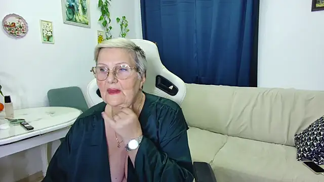 Selenna57 online show from 01/05/26, 06:55