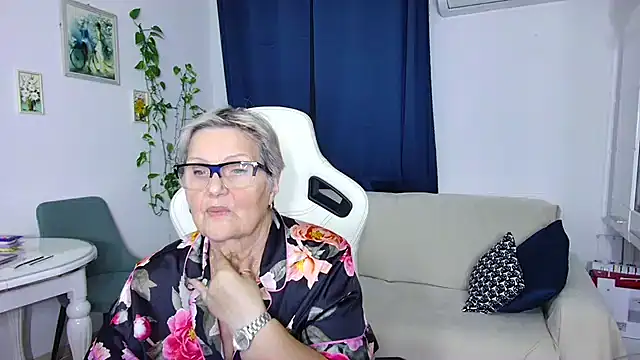 Selenna57 online show from 01/08/26, 06:32