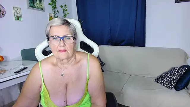 Selenna57 online show from 01/15/26, 06:22