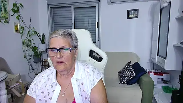 Selenna57 online show from 05/26/26, 05:20