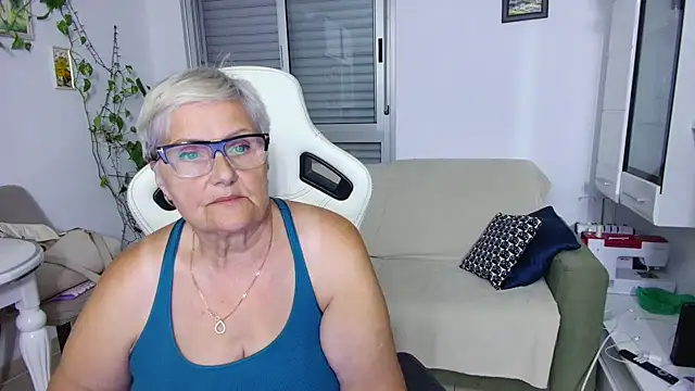 Selenna57 online show from 05/27/26, 05:21