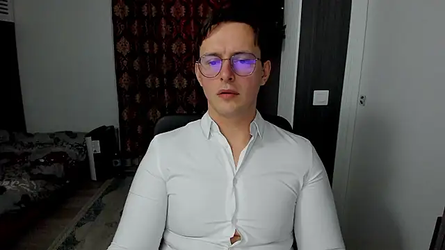 sexxymuscles4u online show from 01/19/26, 12:42