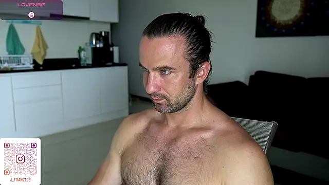 Jonathan   123 online show from 11/15/25, 03:26