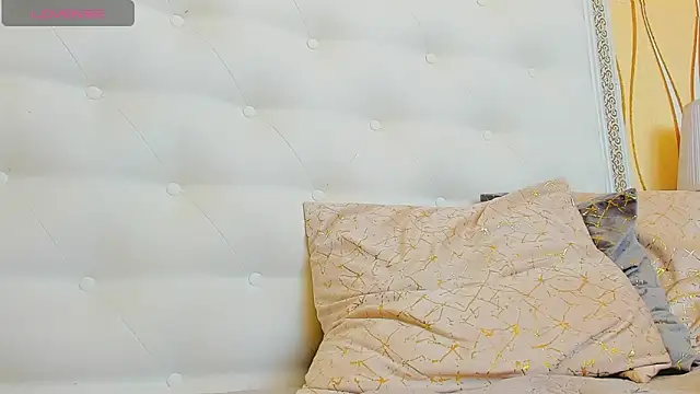 karissia online show from 03/03/25, 08:49