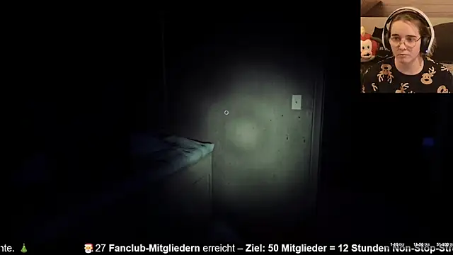 Snapshot of GamerGirl_Eve chatting on 12/14/24, 07:36 GamerGirl Eve online show from 12/14/24, 07:36