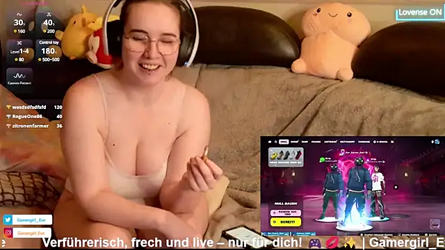 Snapshot of GamerGirl_Eve chatting on 01/24/25, 10:19 GamerGirl Eve online show from 01/24/25, 10:19