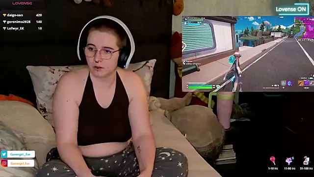 Snapshot of GamerGirl_Eve chatting on 03/08/25, 10:24 GamerGirl Eve online show from 03/08/25, 10:24