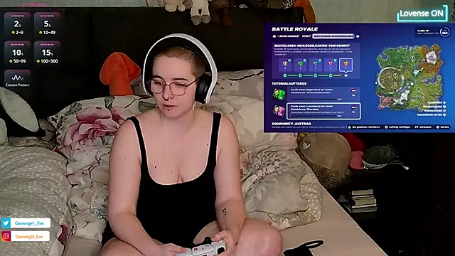 Snapshot of GamerGirl_Eve chatting on 03/18/25, 07:10 GamerGirl Eve online show from 03/18/25, 07:10