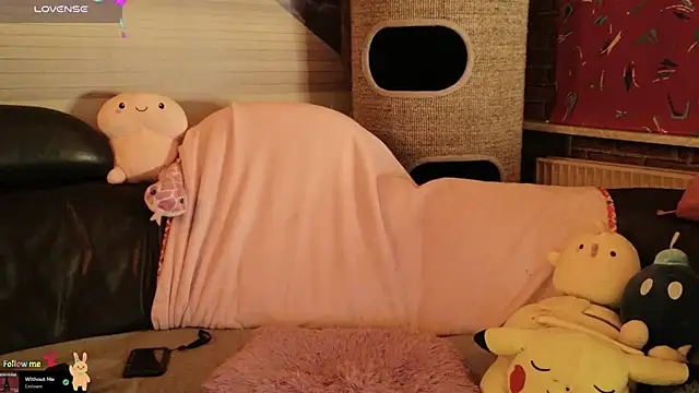 GamerGirl Eve online show from 12/05/25, 06:15